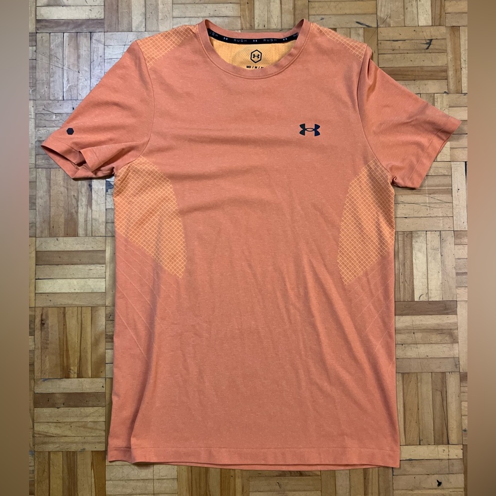 Under Armour Men's workout Short Sleeve Tee
